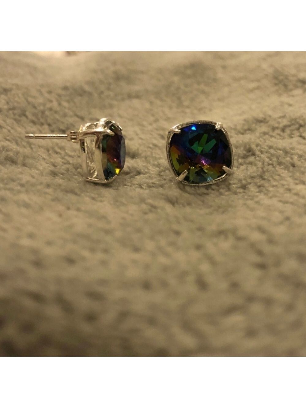 S925 Aquamarine Green Sphinx Studs - Picture 4 of 4